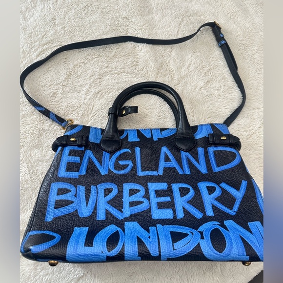 Burberry Black/Blue Leather Medium Graffiti Banner Tote - Picture 2 of 13